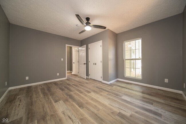 Building Photo - 817 W 5th St