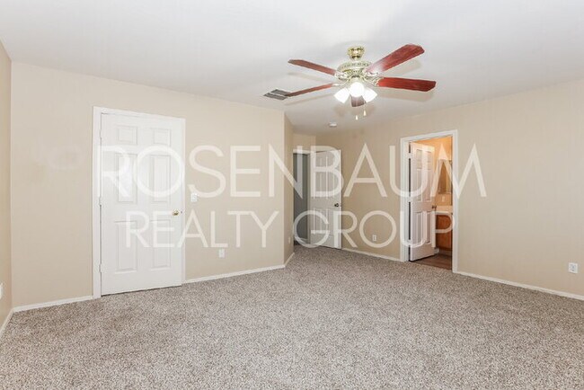 Building Photo - Beautiful 3-bedrooms, 2-baths home nestled...