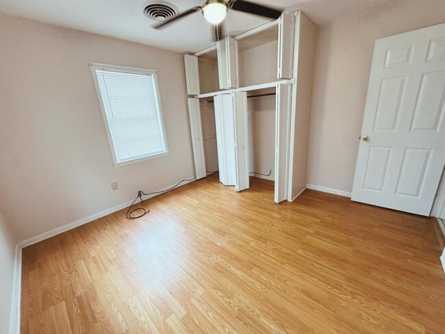 Building Photo - 3424 Oliver Lancaster Blvd