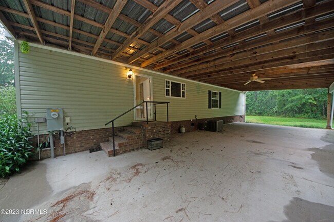 Building Photo - 158 State Rd 1319