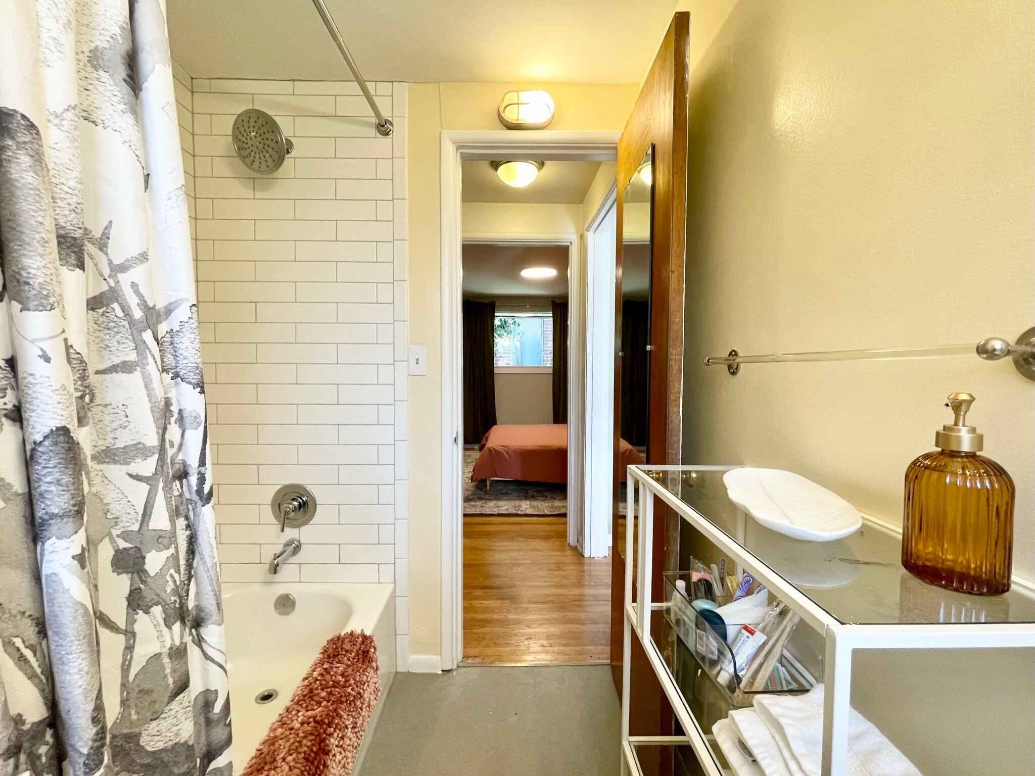 Building Photo - 4324 3rd Ave NW