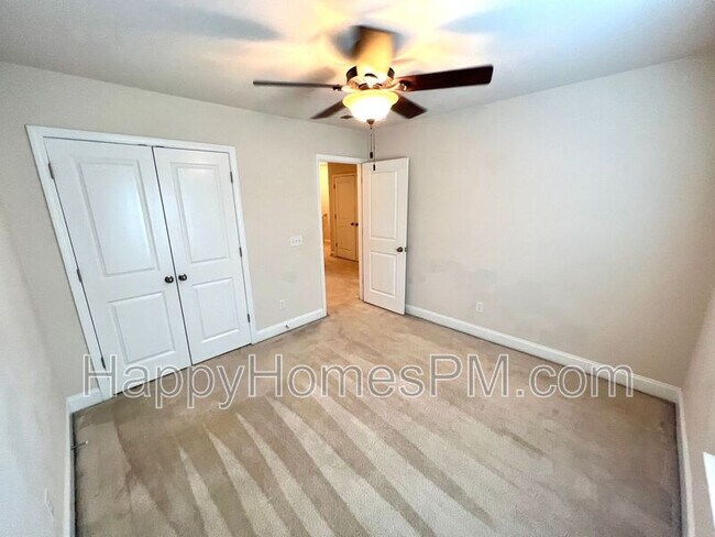Building Photo - 1708 Restoration Ct