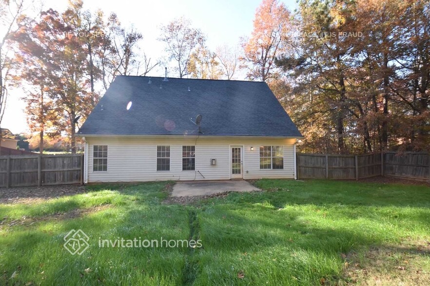 Building Photo - 156 Wyckliffe Dr