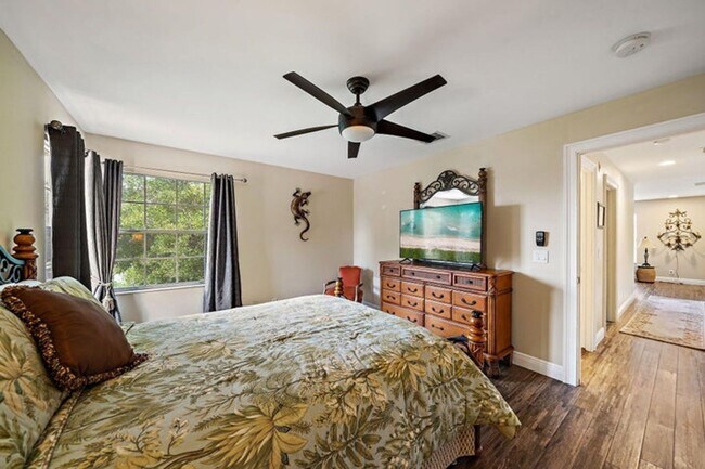 Building Photo - 4304 Hunting Trail