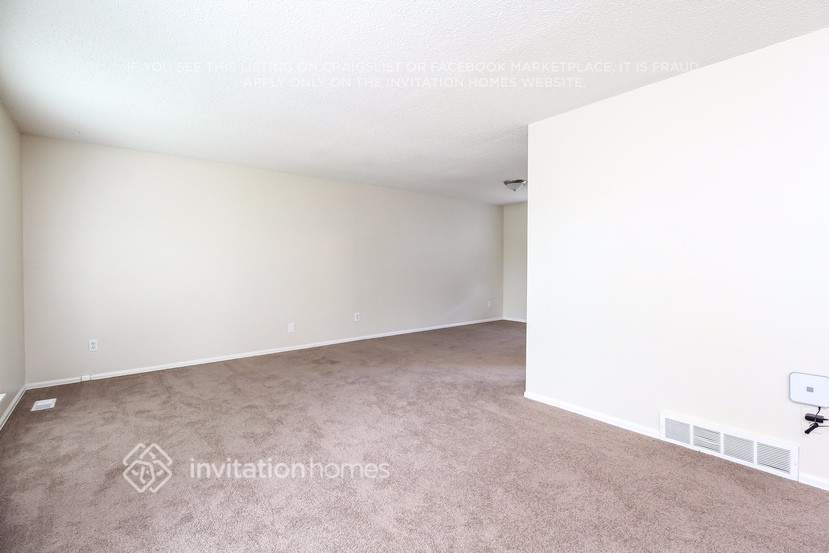 Building Photo - 10970 Newland St