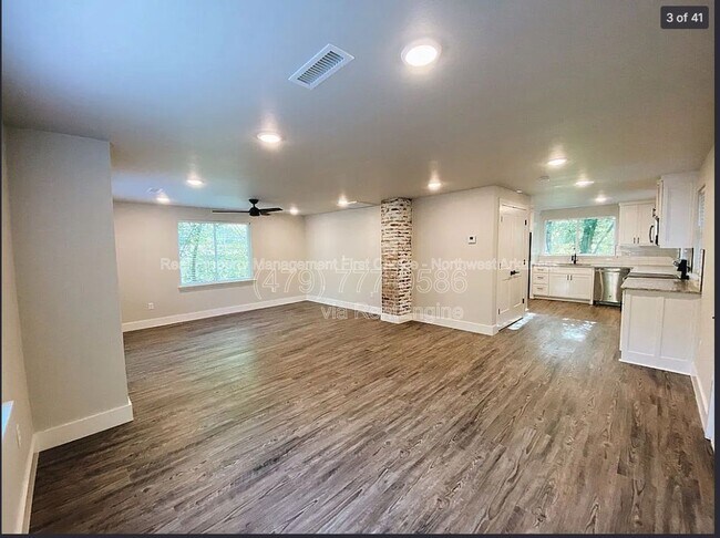 Building Photo - 112 S University Ave