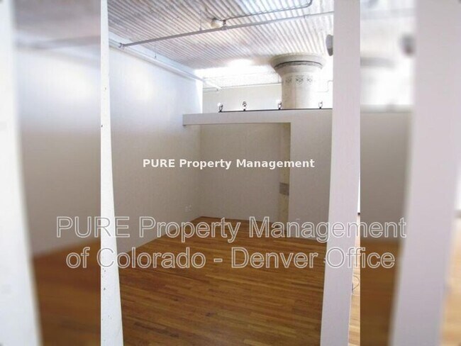 Building Photo - 2261 Blake St