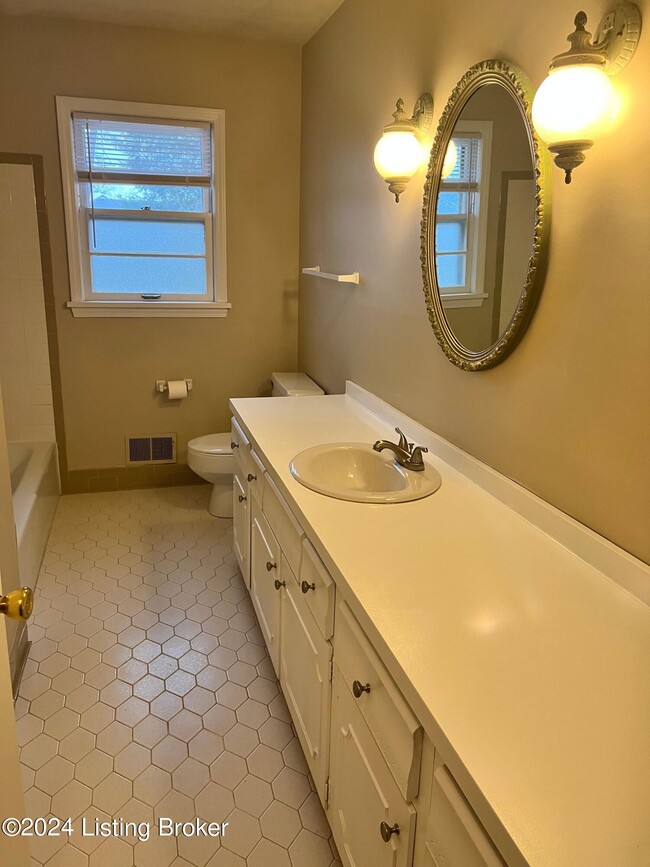 Building Photo - 5508 Fruitwood Dr
