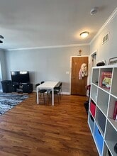 Building Photo - 2253 West Rosemont-3