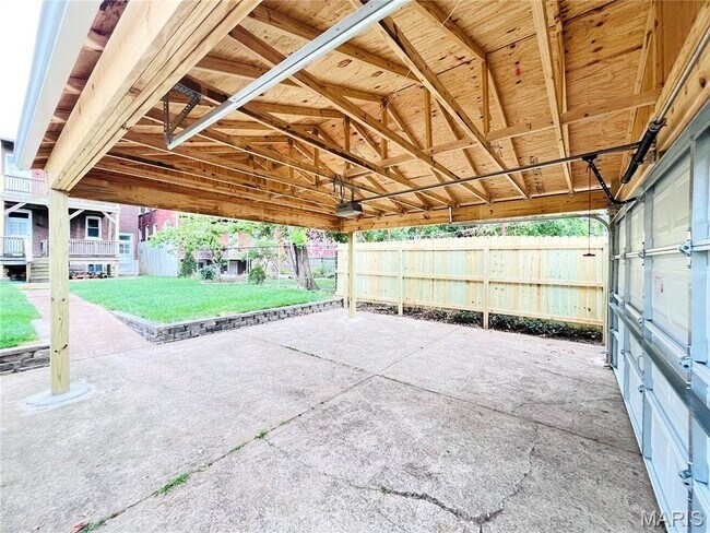 Building Photo - 2819 Magnolia Ave