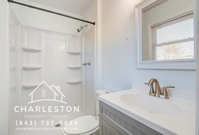 Building Photo - 605 Michigan Ct