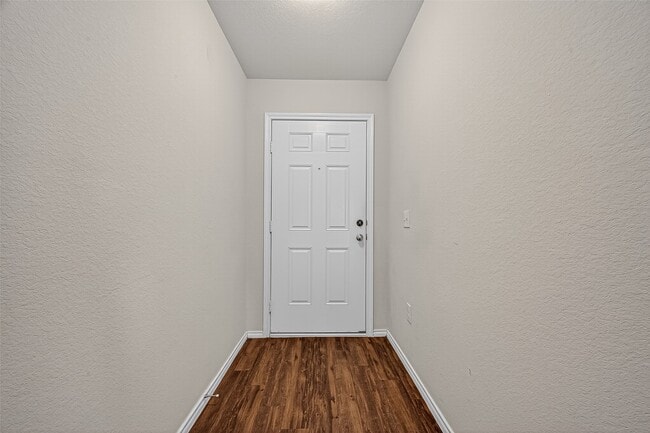 Building Photo - 1830 Cormorant Cres