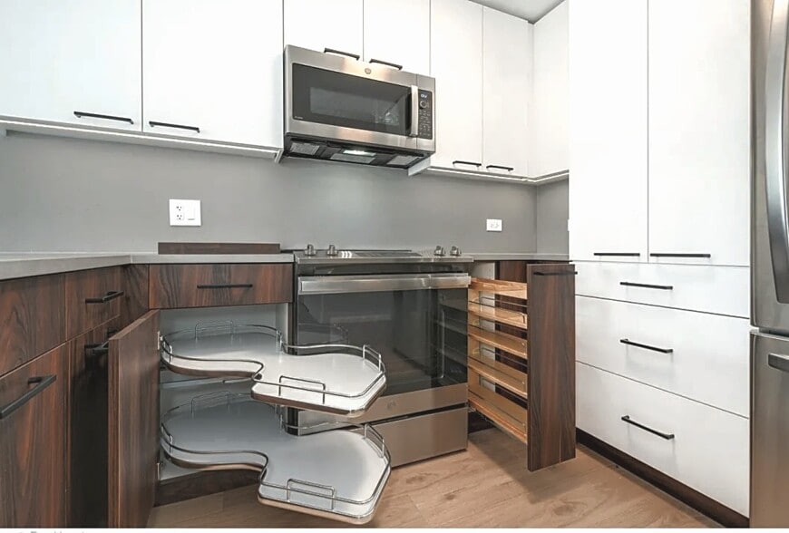 36" deep pantry - 3100 N Lake Shore Dr