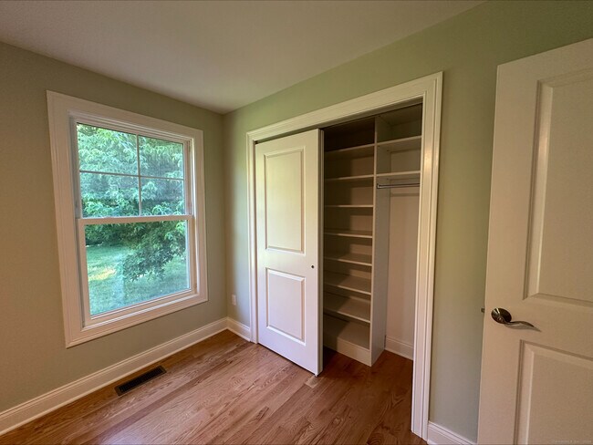 Building Photo - 269 Purdy Hill Rd