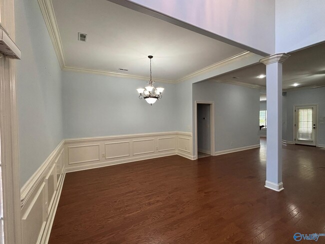 Building Photo - 15110 Lakeside Trail SW