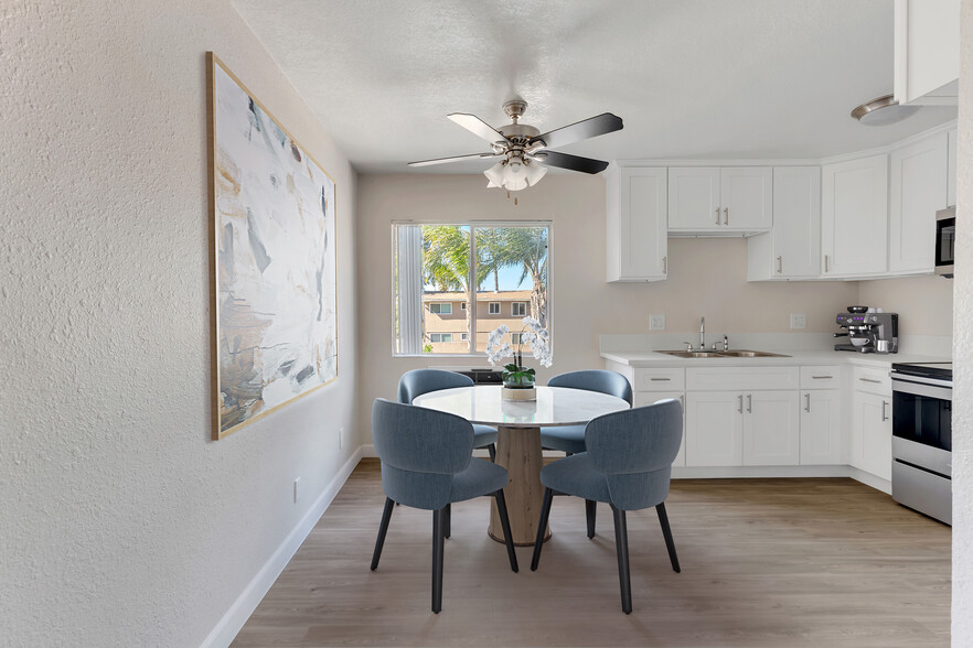 Dining Area - Briarwood Apartments - Riverside, CA