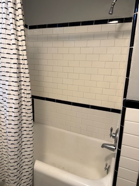 Building Photo - 386 Humphrey St