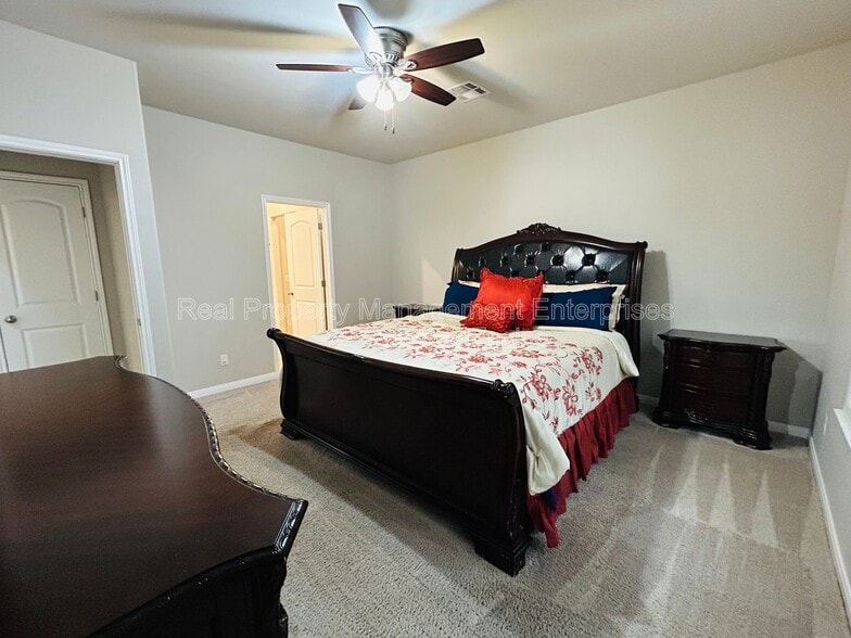 Building Photo - 1613 Crimson Lake Blvd