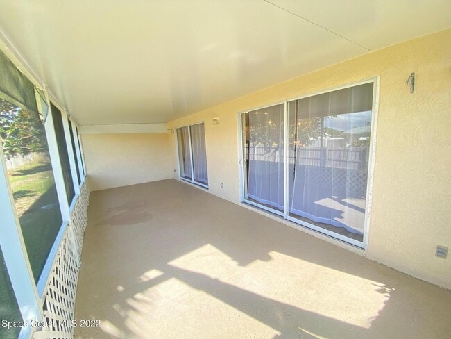 Building Photo - 1650 N Hwy A1A