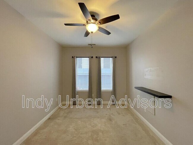 Building Photo - 355 E Ohio St