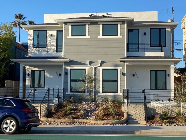 Primary Photo - 212 Imperial Beach Blvd