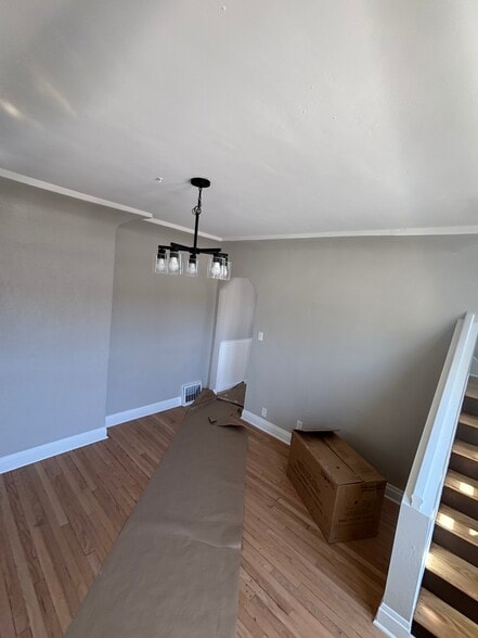 Dining - 6433 39th Ave