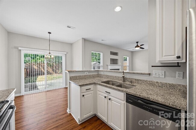 Building Photo - 2330 Mirage Pl