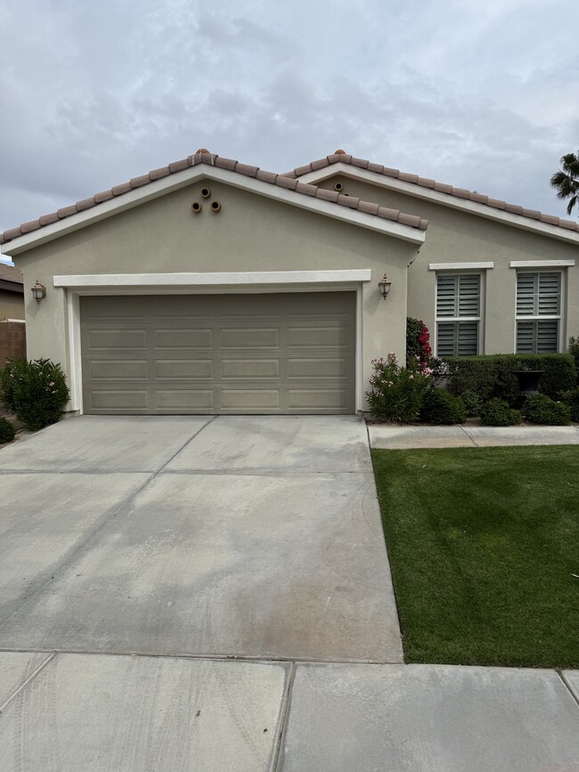 Building Photo - 61654 Toro Canyon Way
