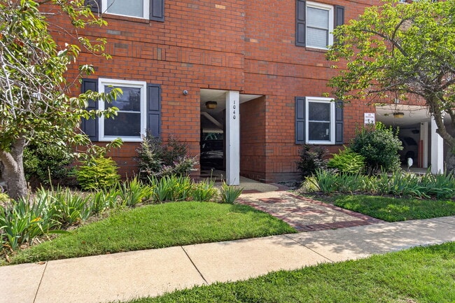 Building Photo - 1040 Spotswood Ave