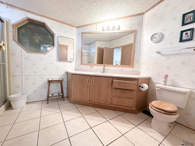 Building Photo - 13440 E 46th St