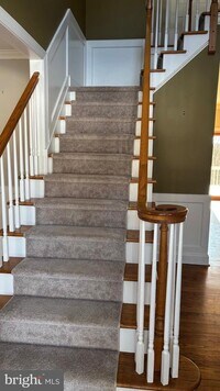 Building Photo - 15 Highgate Ln