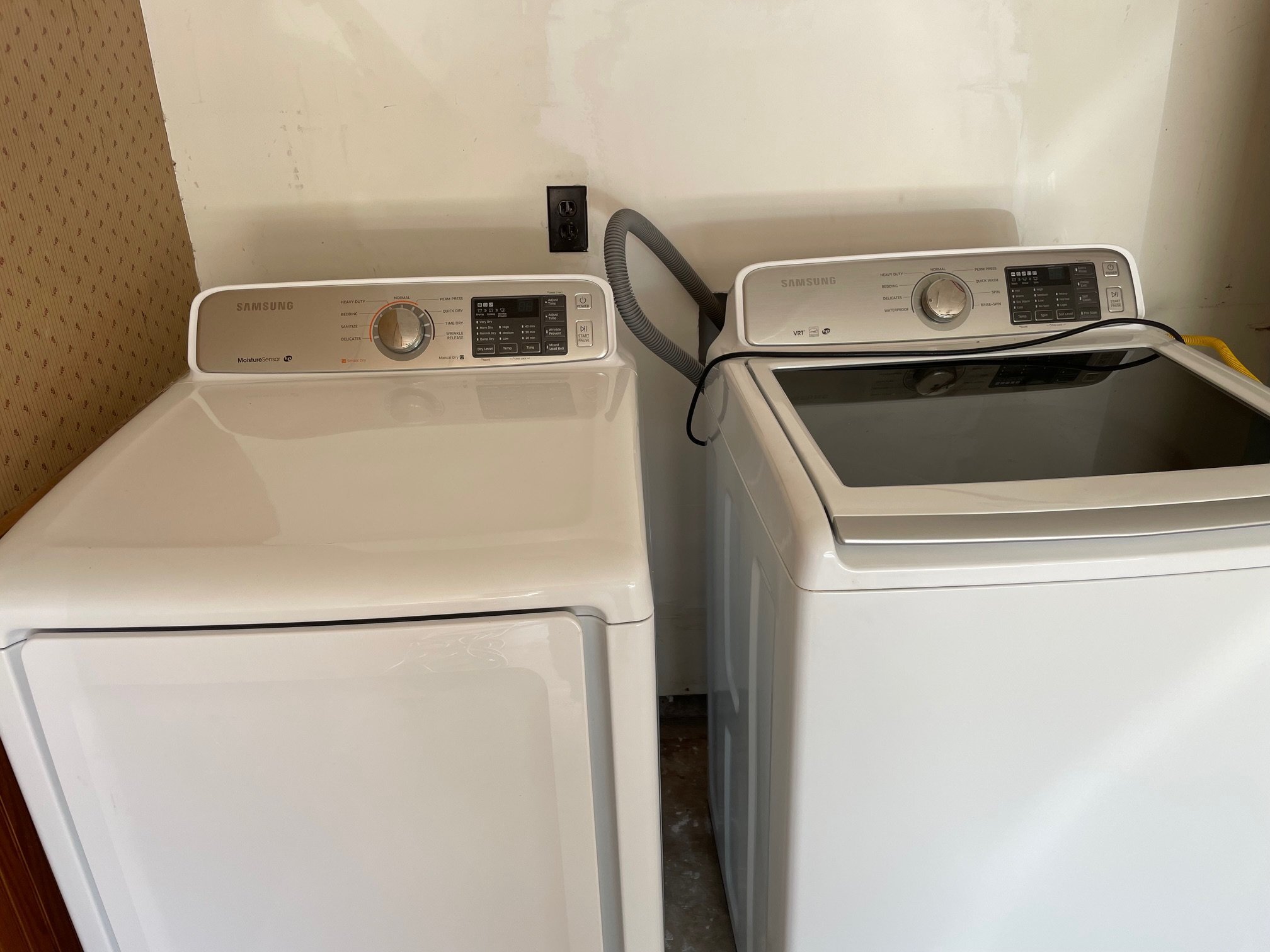 Building Photo - 2627 Old Fort Rd