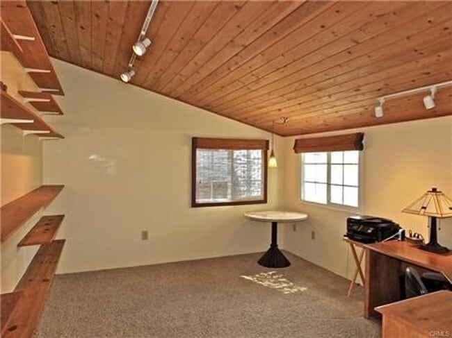 Building Photo - 680 N Cambridge St