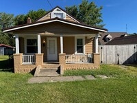 Building Photo - Newly Remodeled 3-4 bedroom Single family home