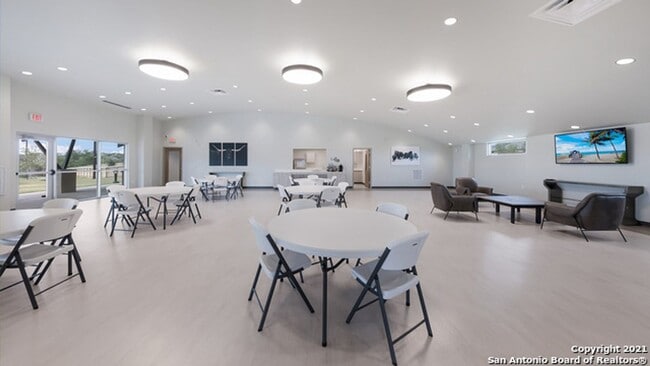 Building Photo - FOR RENT | 4 Bed • 2 Bath in Langdon