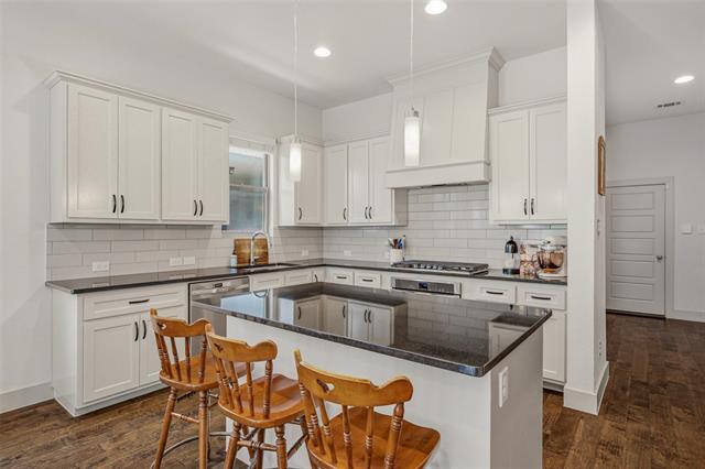 Building Photo - 210 Wimberly St