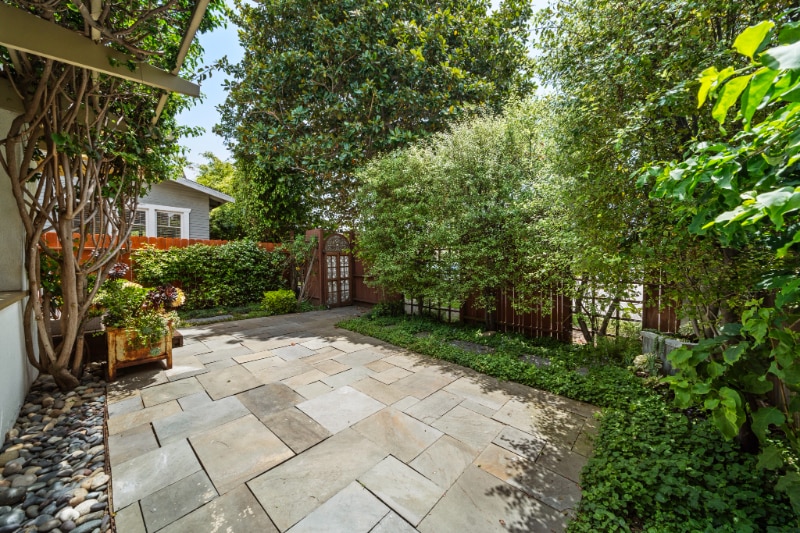 Primary Photo - 525 Grand Blvd