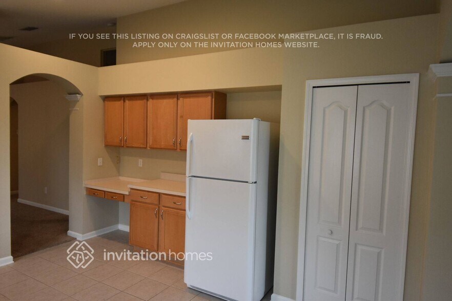 Building Photo - 12313 Cedarfield Dr