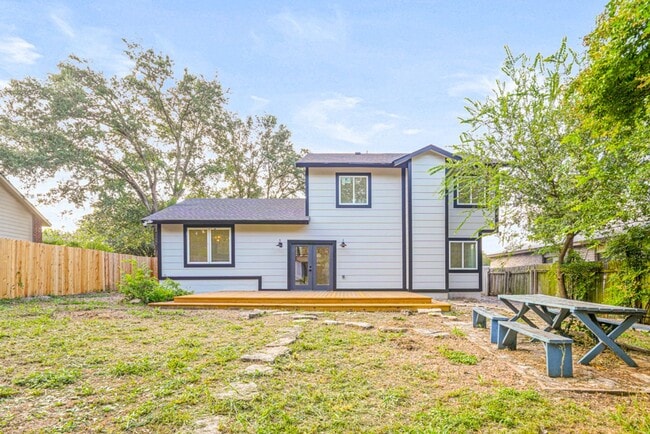 Building Photo - BEAUTIFUL HOUSE FOR RENT NEAR 1604 W/ GUIL...