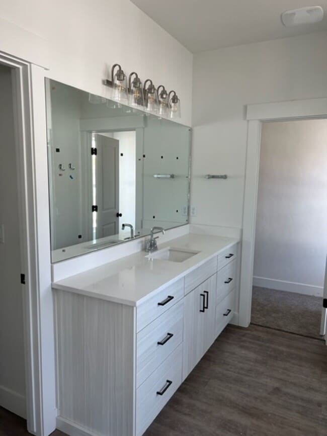 Building Photo - Half off the first months rent - Beautiful home with pickle ball court, 2 car garage and central air