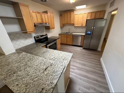 Primary Photo - 6557 N 10th Ave