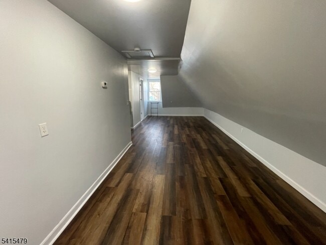 Building Photo - 55 Treacy Ave