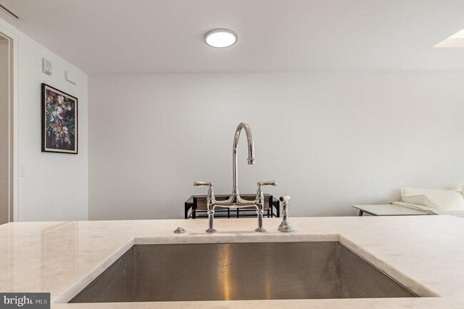 Building Photo - 300 International Drive