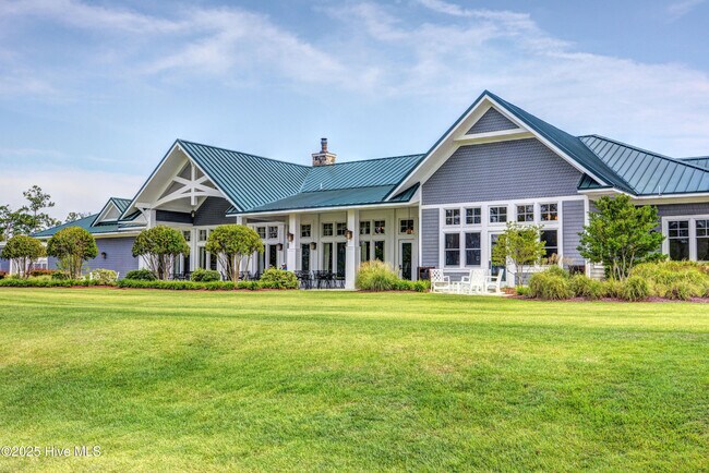 Building Photo - 3253 Gardenwood Dr