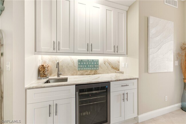 Building Photo - 400 Flagship Dr