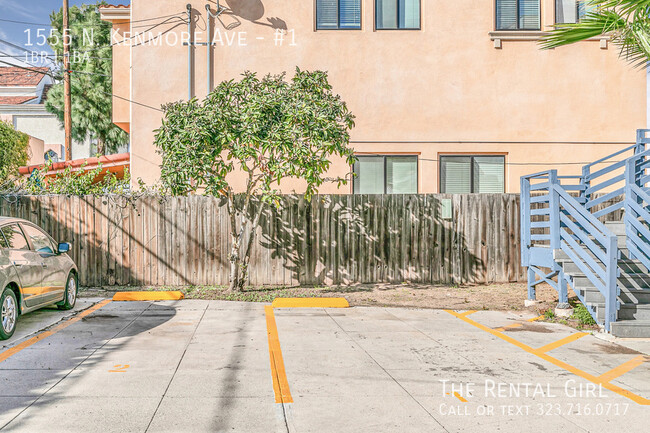 Building Photo - Bright & Spacious 1BD in Prime East Hollyw...