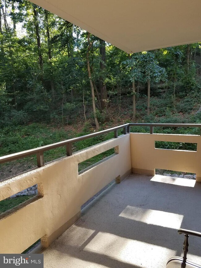 Building Photo - 1808 Old Meadow Rd