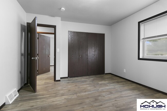 Building Photo - 534 Southridge Dr