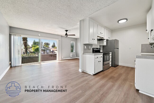 Building Photo - 1105 N. Flower St.