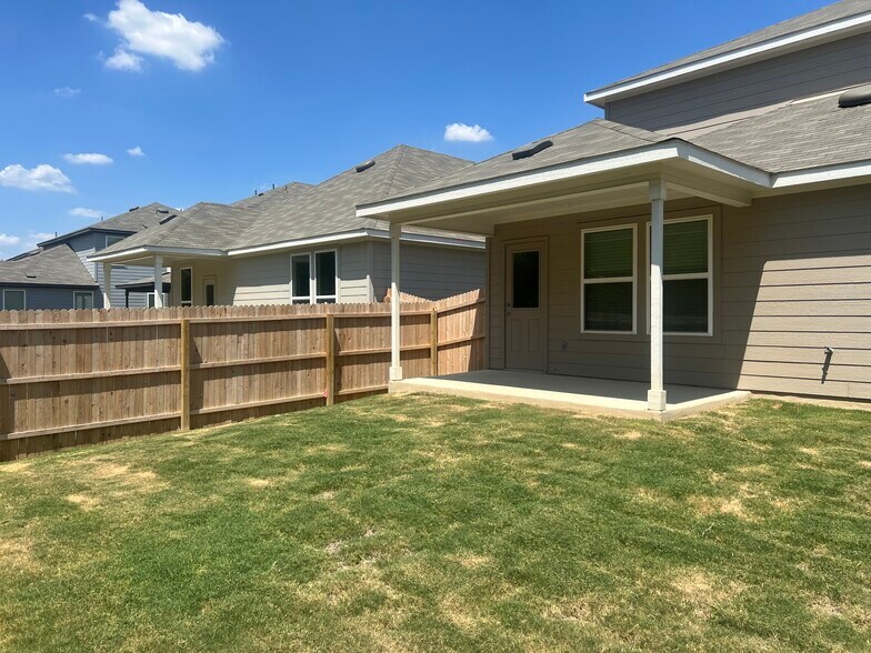 Building Photo - 8123 Hamrick Cir